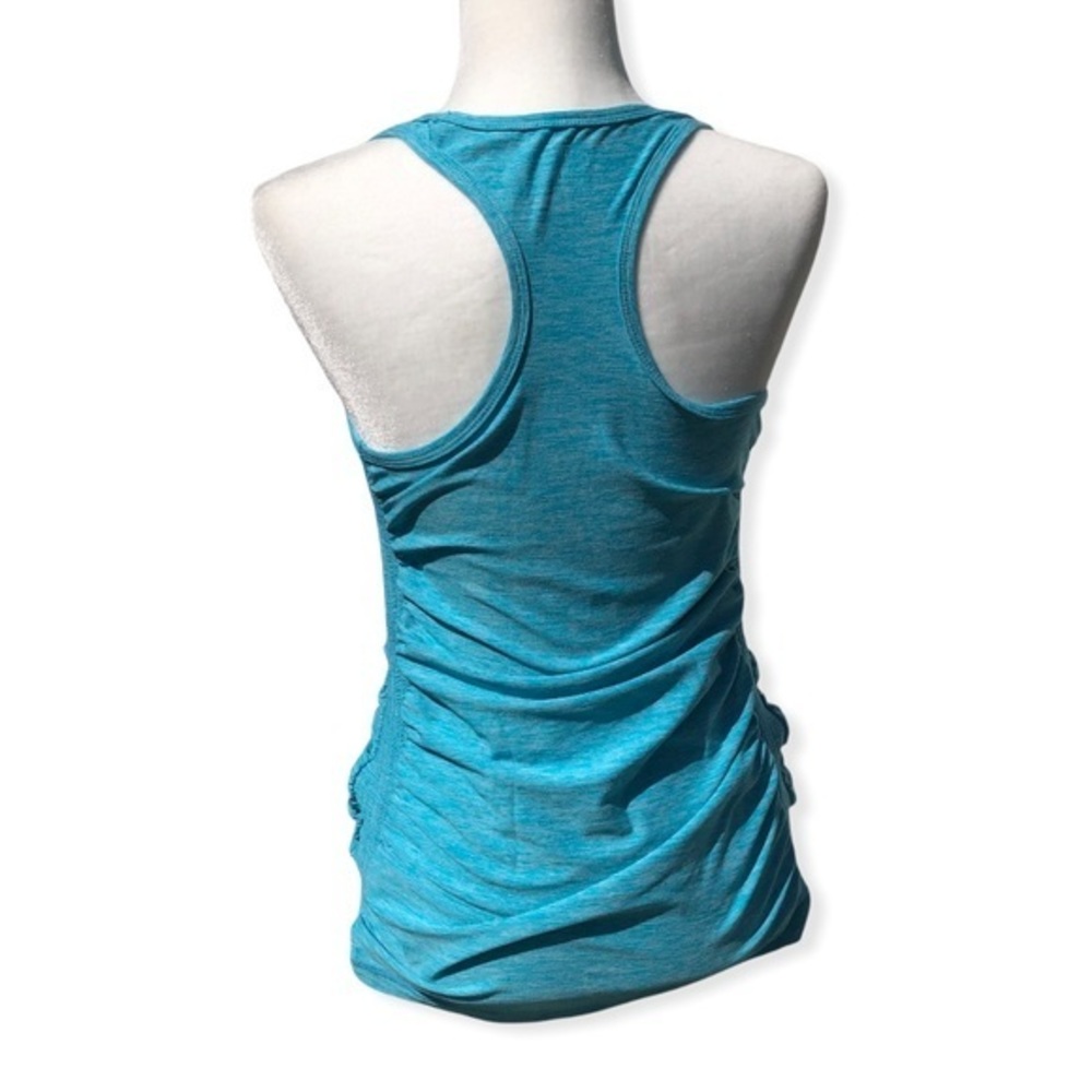 5 for $25 ❄️ Old Navy Maternity Racerback Tank Top Medium - Picture 2 of 5